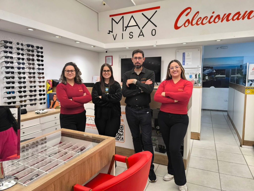 Equipe da Max Visão Óticas do Brasil